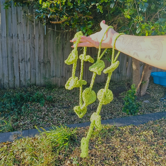 Green Vine Leaf Garlands